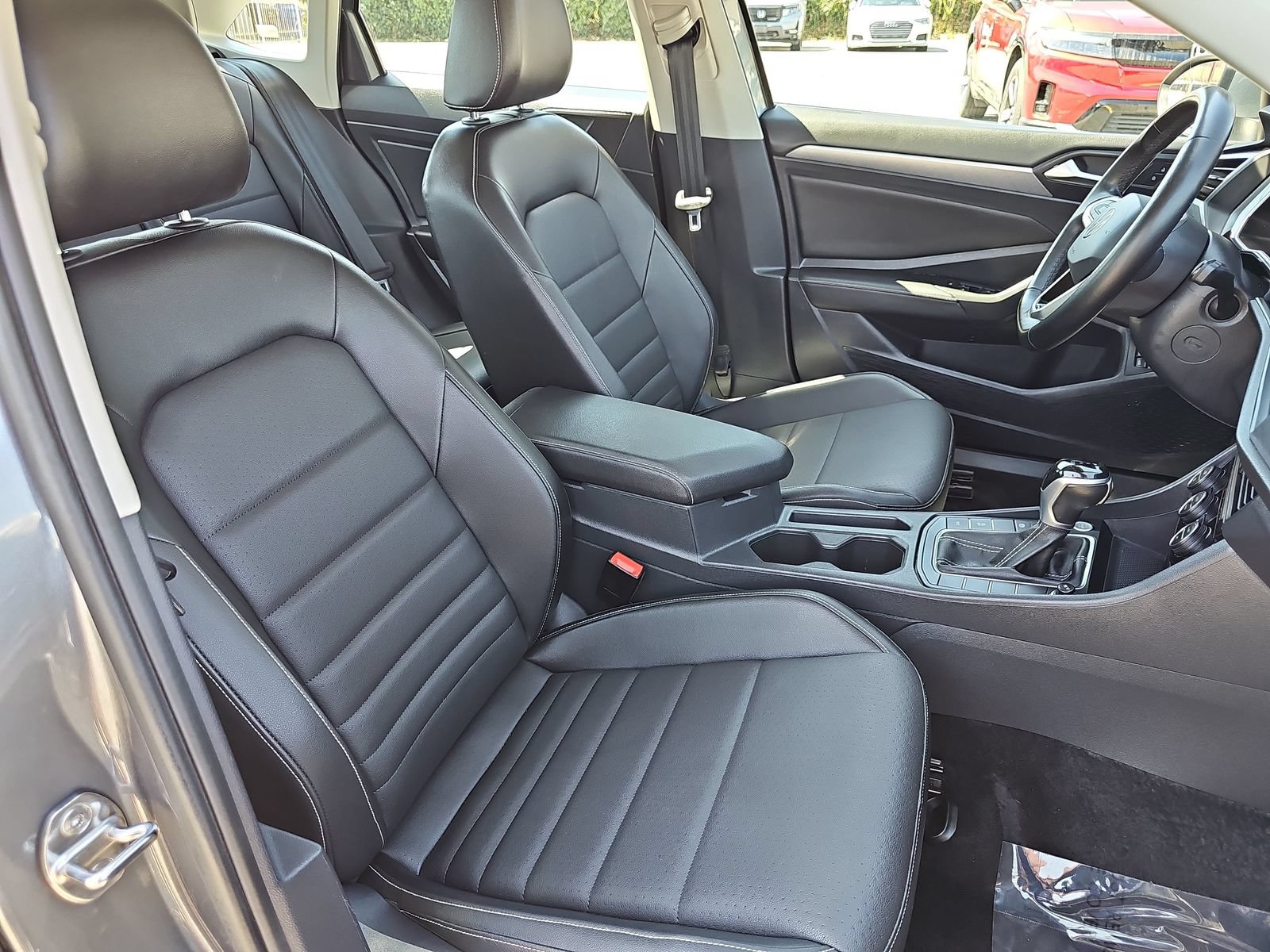 Used 2022 Volkswagen Jetta SE FWD image 10