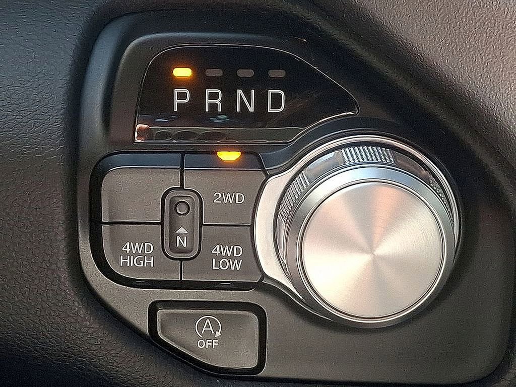 Used 2024 RAM 1500 Laramie AWD/4WD image 14