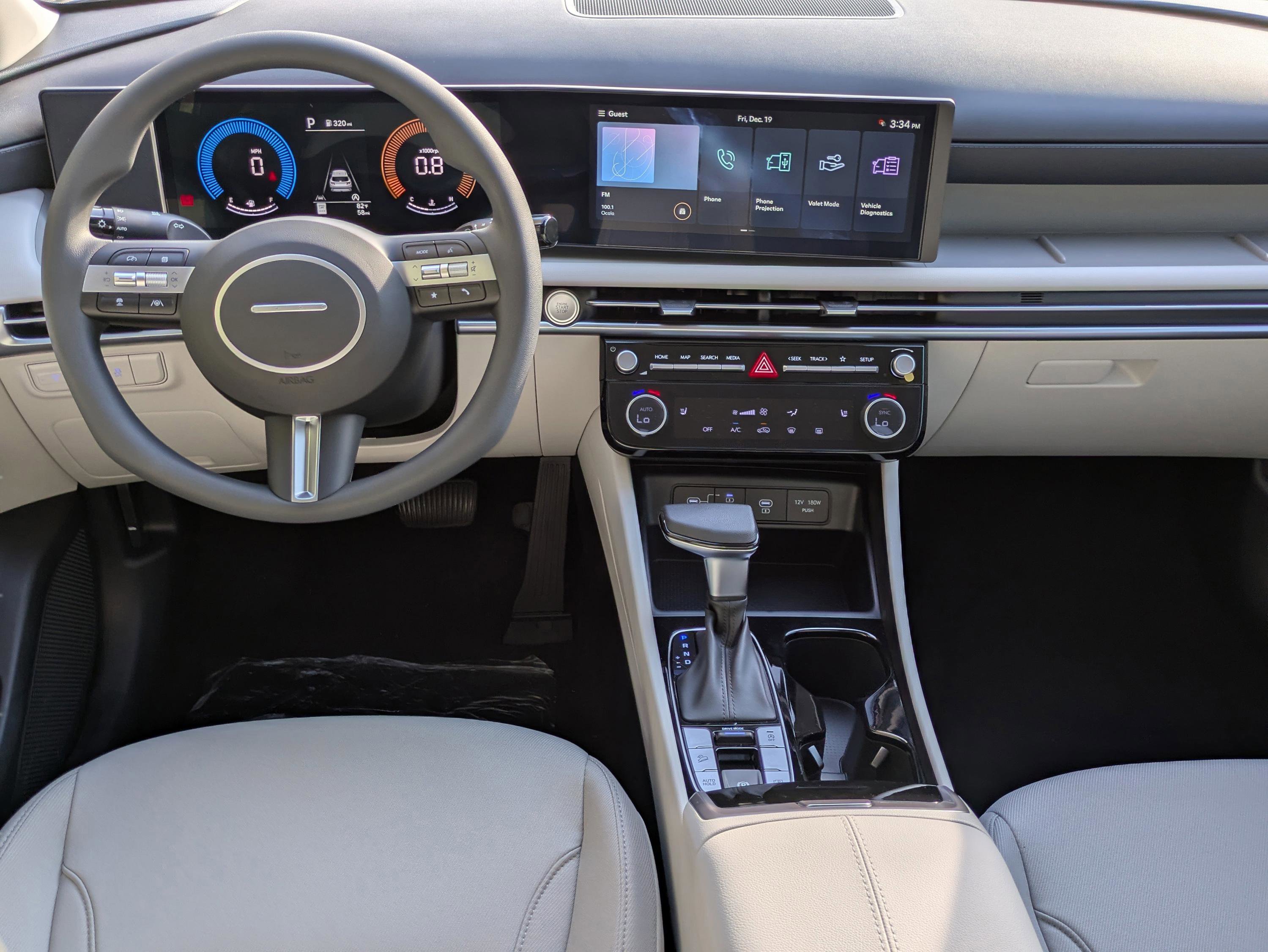 New 2026 Hyundai Tucson SEL image 14