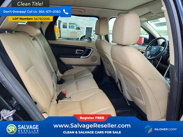 Used 2016 Land Rover Discovery Sport HSE AWD/4WD image 13