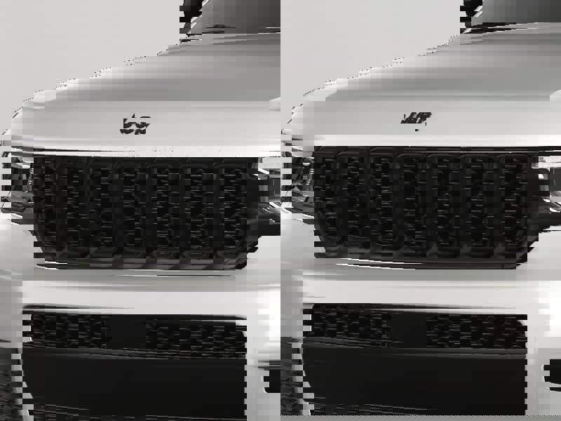 New 2025 Jeep Grand Cherokee L Altitude image 14