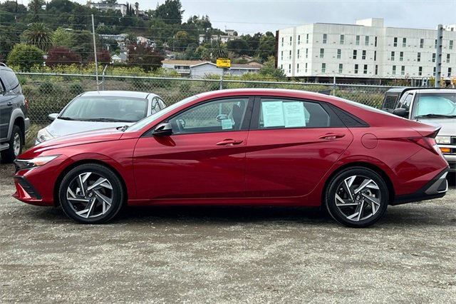 Used 2025 Hyundai Elantra Sport image 10