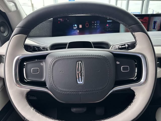 New 2026 Lincoln Navigator Reserve AWD/4WD image 28