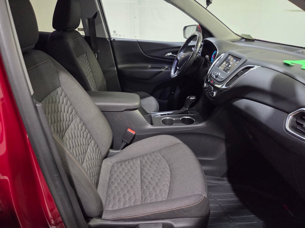 Used 2019 Chevrolet Equinox LT FWD image 17