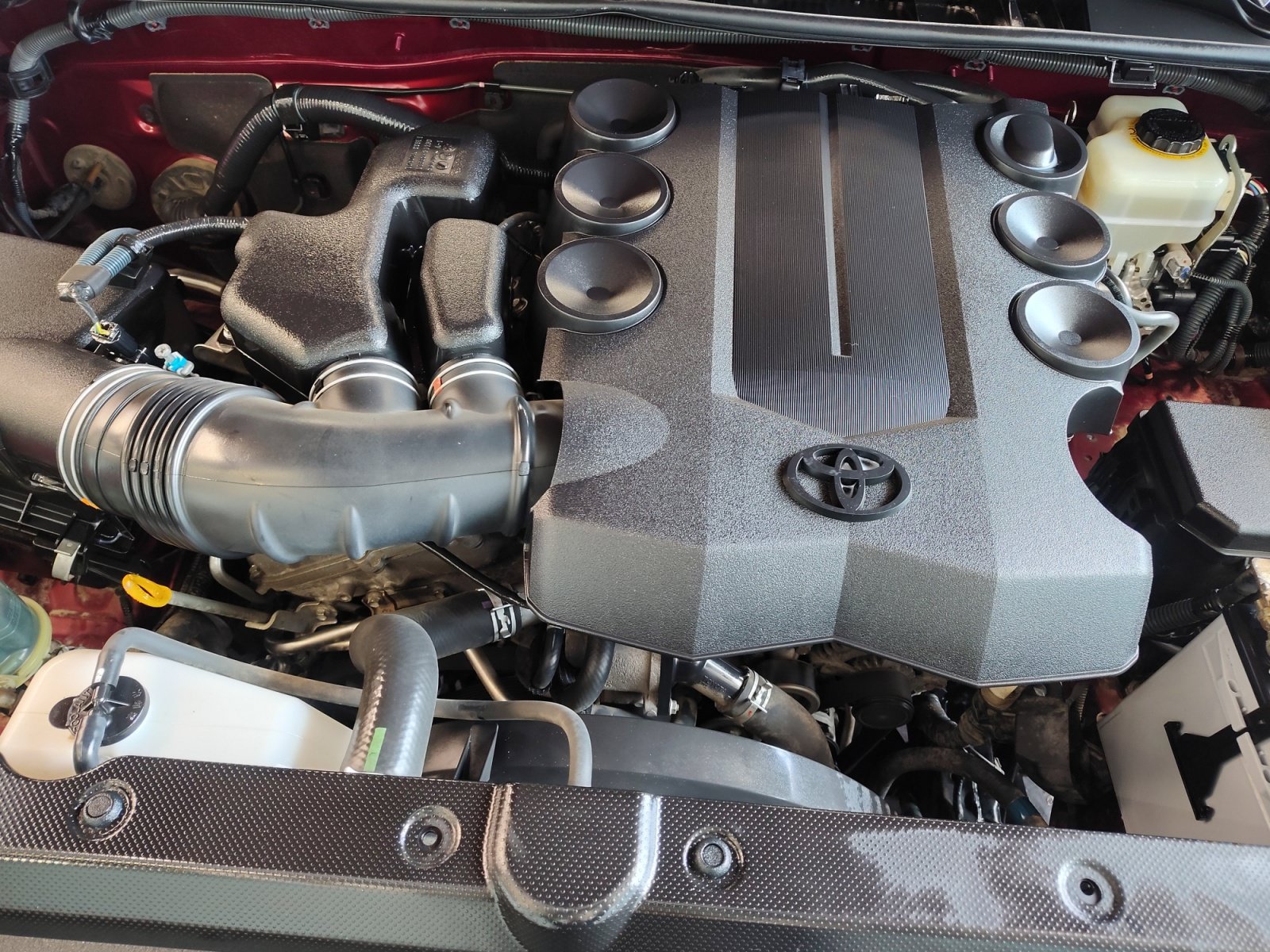 Used 2012 Toyota 4Runner SR5 AWD/4WD image 25