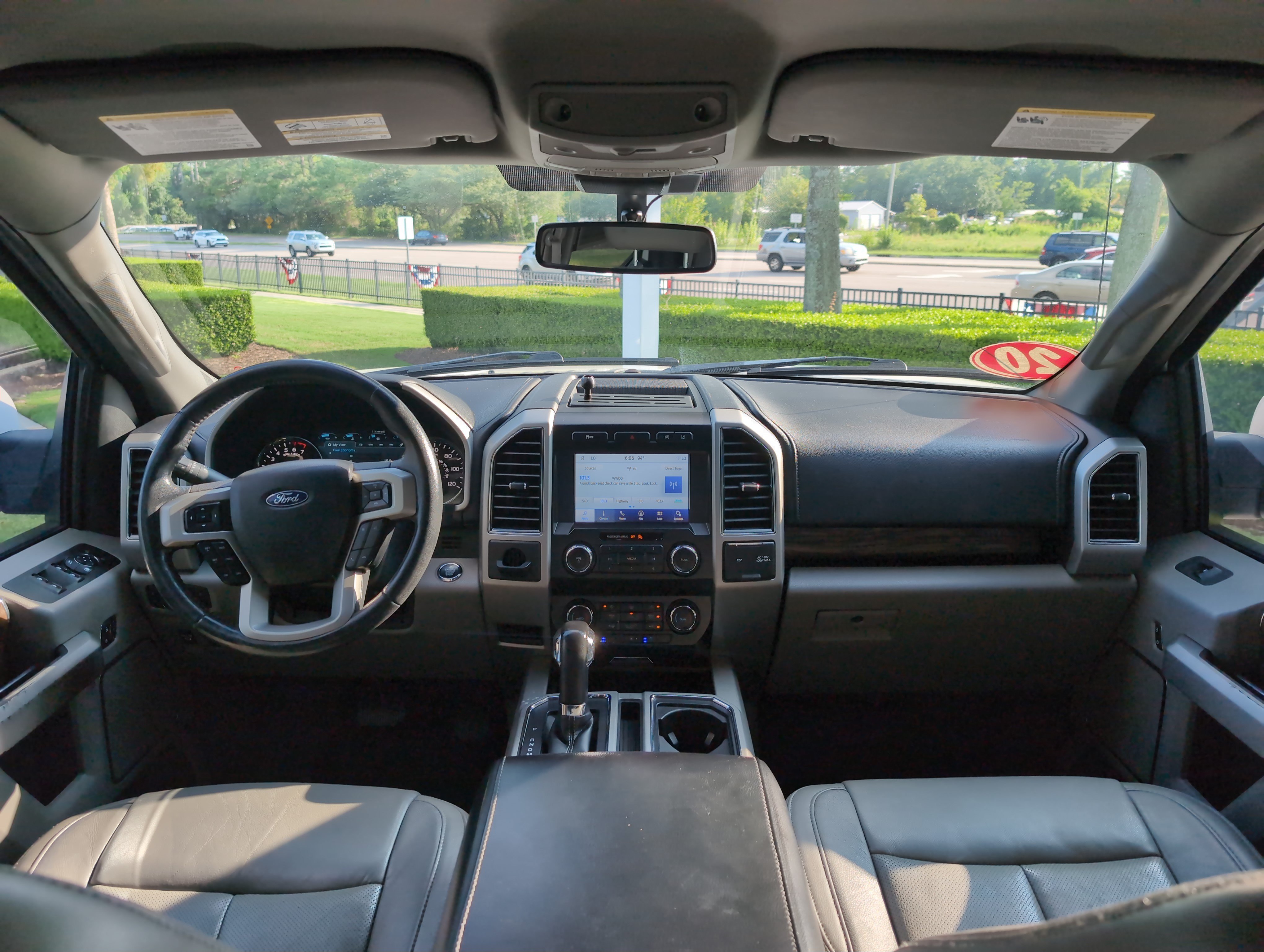 Used 2020 Ford F150 Lariat RWD image 28
