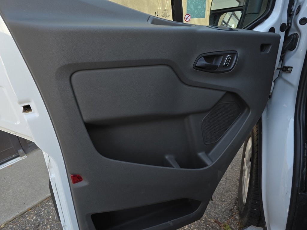 Used 2024 Ford Transit 250 Low Roof w/ Exterior Upgrade Package image 21