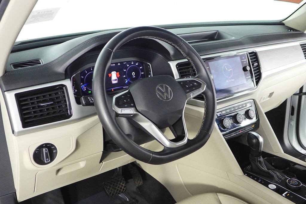 Used 2023 Volkswagen Atlas SE AWD/4WD image 31