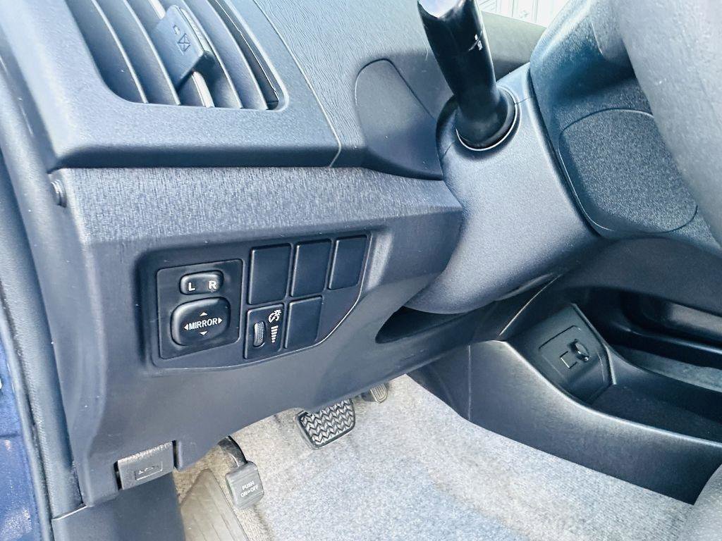 Used 2012 Toyota Prius Two FWD image 12