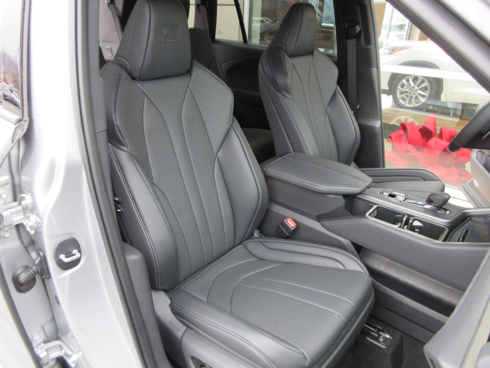 New 2026 Lexus TX 500h AWD image 29