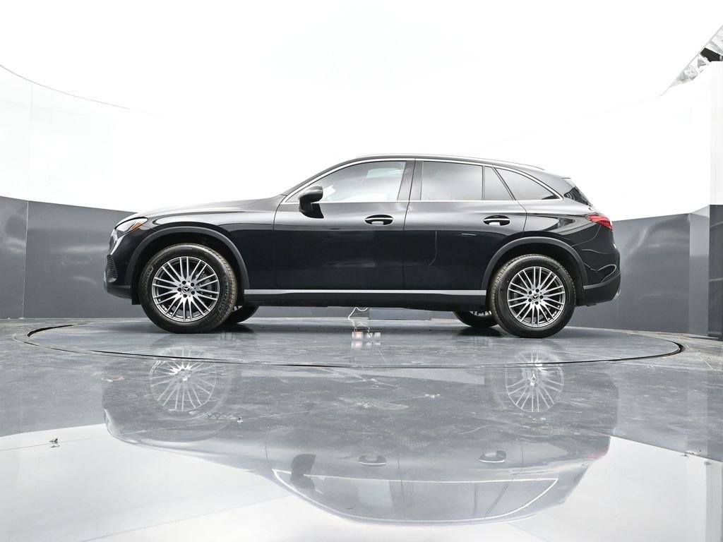 Used 2026 Mercedes-Benz GLC 300 4MATIC image 47