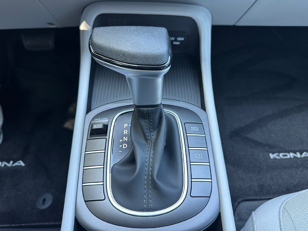 New 2027 Hyundai Kona SE FWD image 18