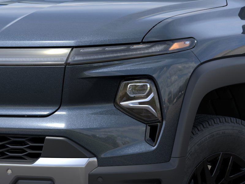 New 2025 Chevrolet Silverado EV LT image 32