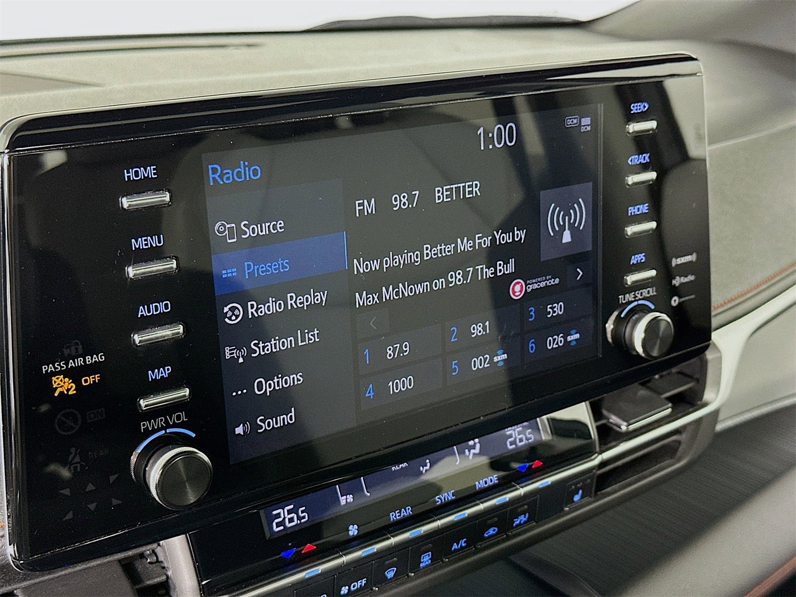 Used 2022 Toyota Sienna XSE image 15