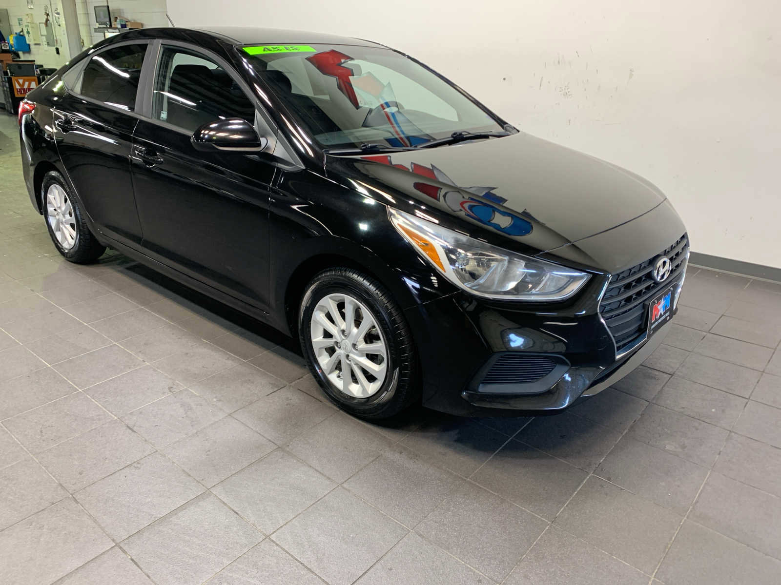 Used 2018 Hyundai Accent SEL image 2