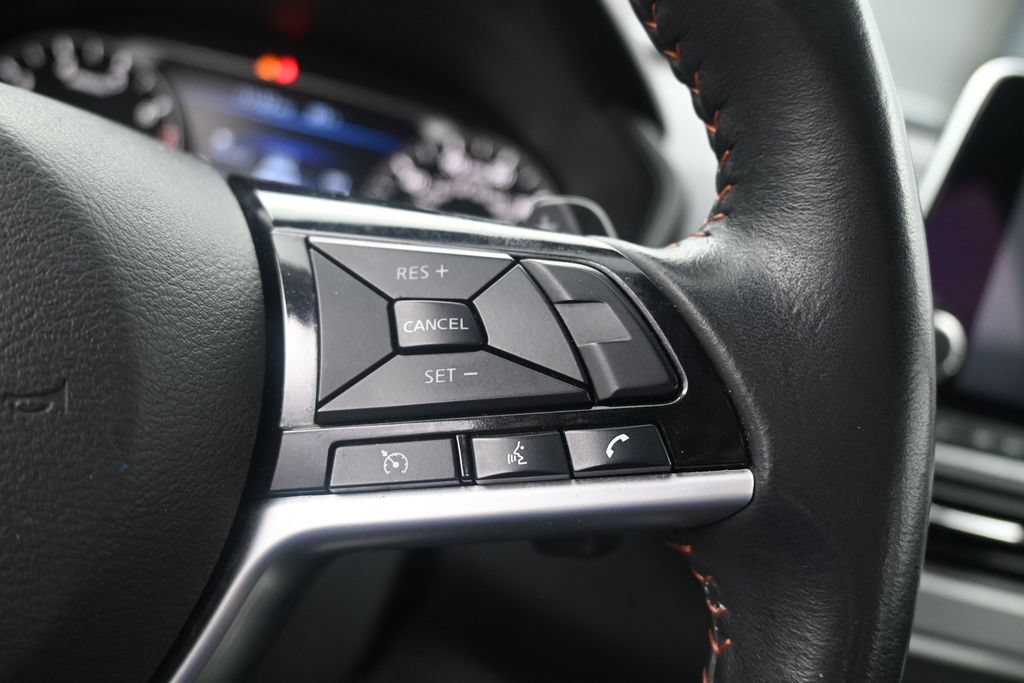 Used 2025 Nissan Altima 2.5 SR FWD image 21