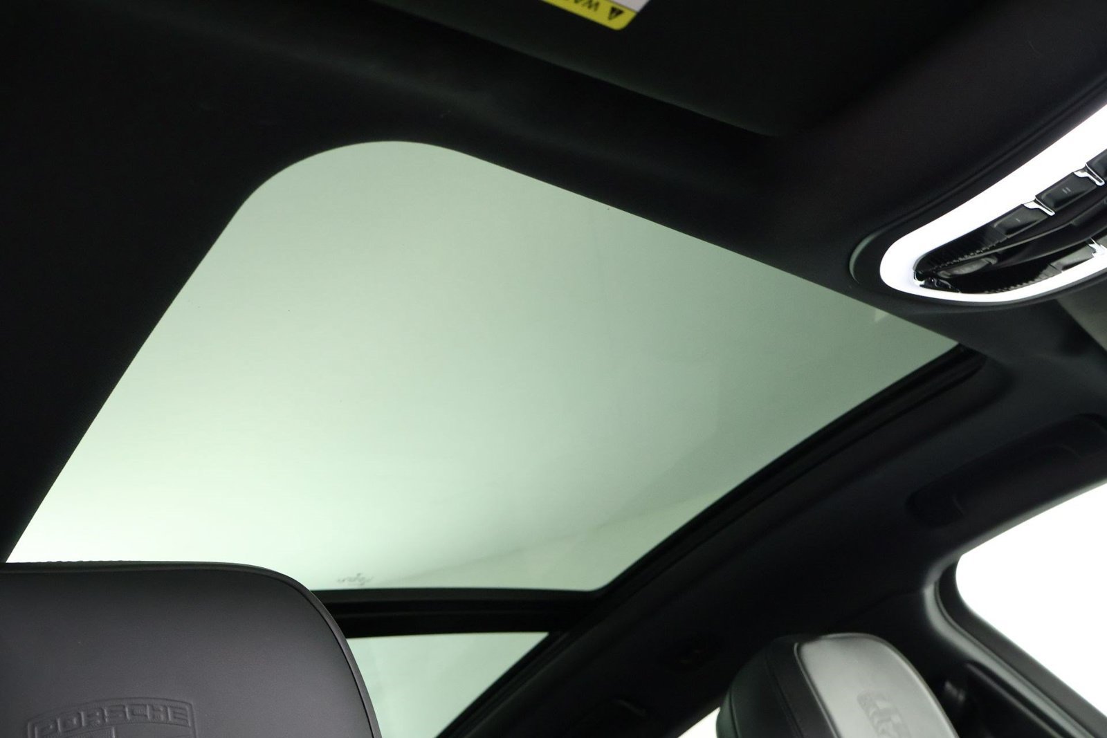 Certified 2026 Porsche Macan S AWD/4WD image 25