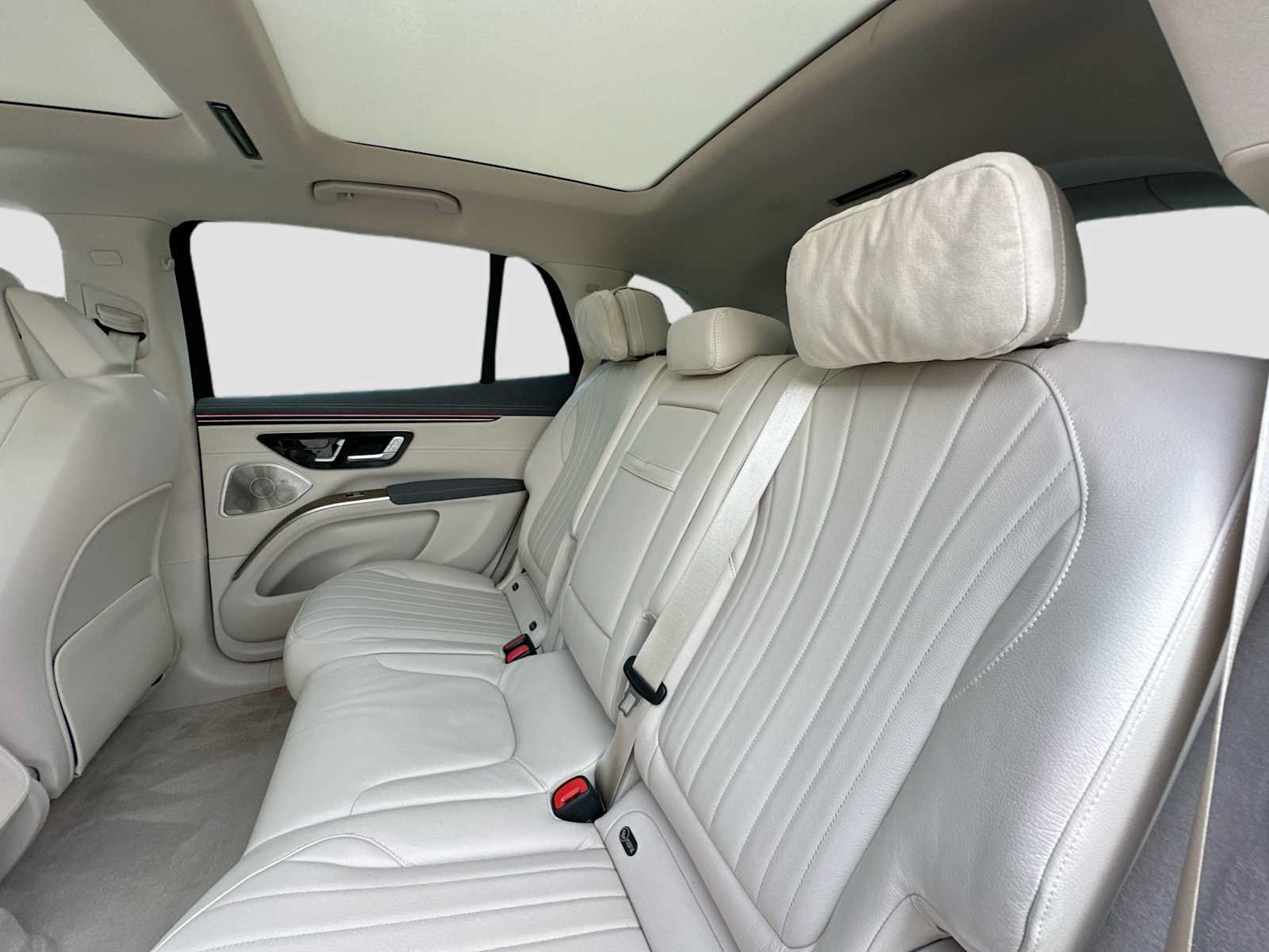 Used 2023 Mercedes-Benz EQS 450+ SUV image 26