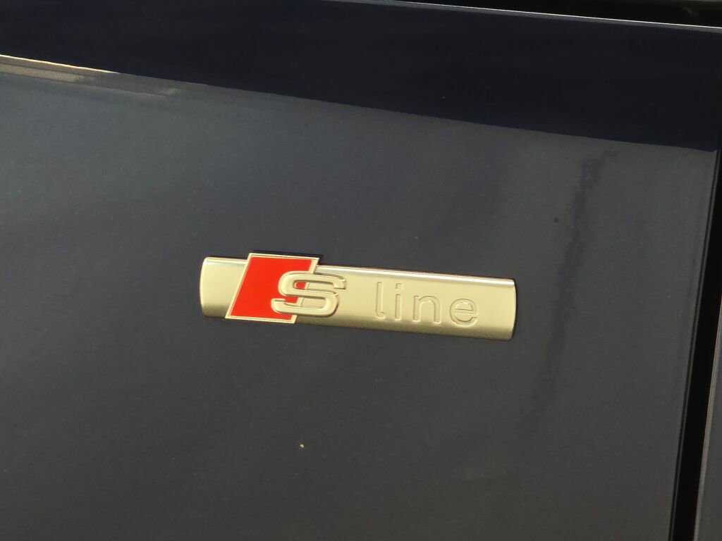 Certified 2025 Audi Q5 2.0T Premium Plus image 34