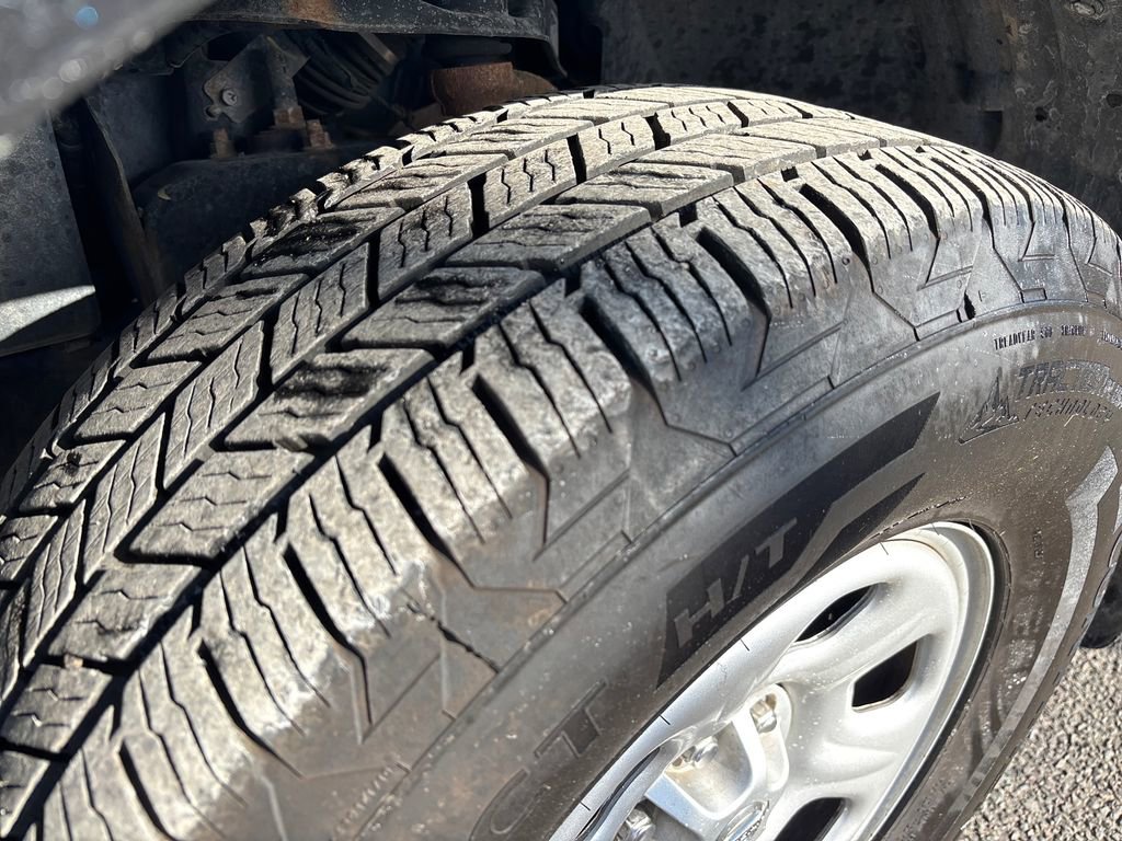 Used 2016 Nissan Frontier S image 12