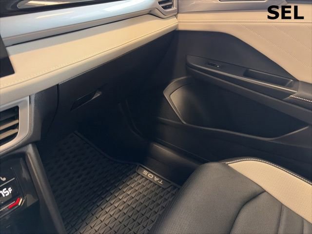 Certified 2025 Volkswagen Taos SEL image 24