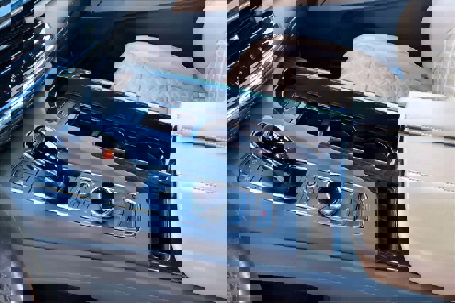 Used 2023 Cadillac Escalade Premium Luxury w/ Performance Package image 17