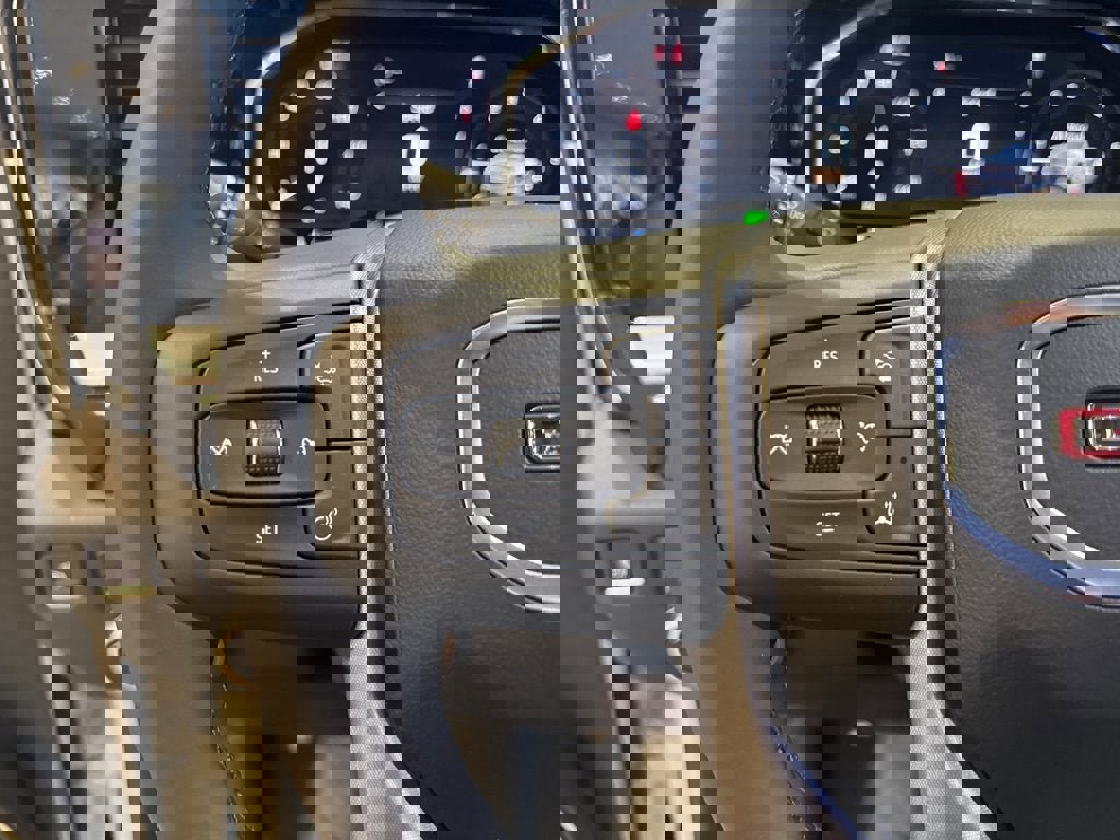 New 2025 GMC Sierra 1500 Elevation image 29