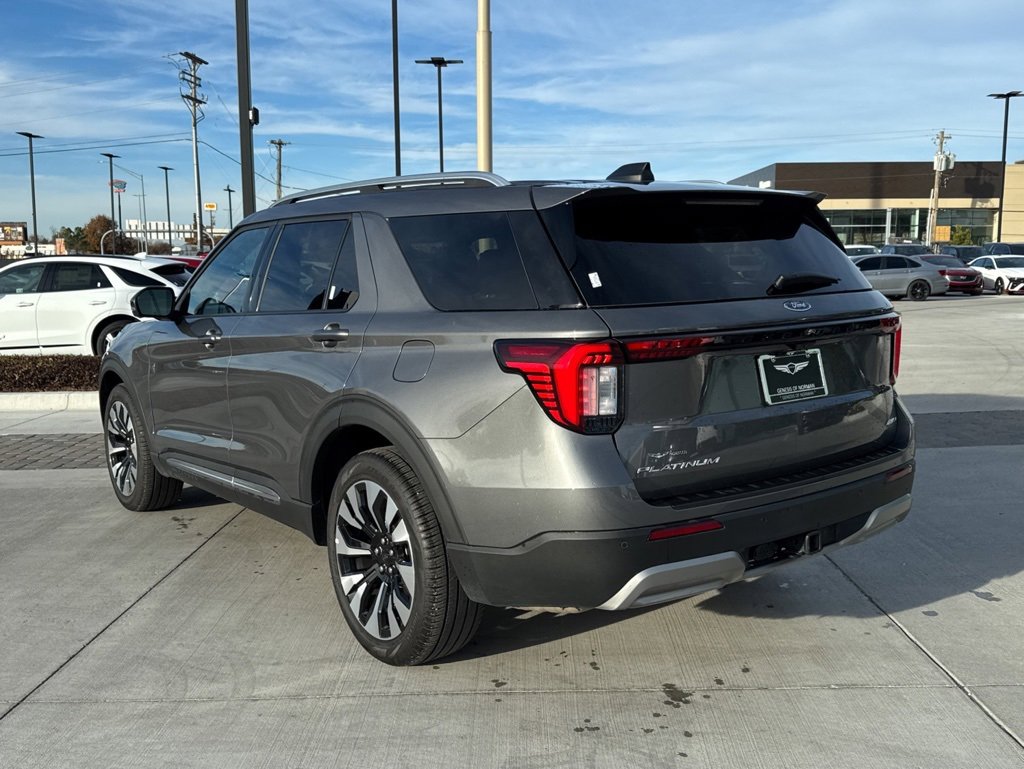 Used 2025 Ford Explorer Platinum w/ LUX Leather Package image 25