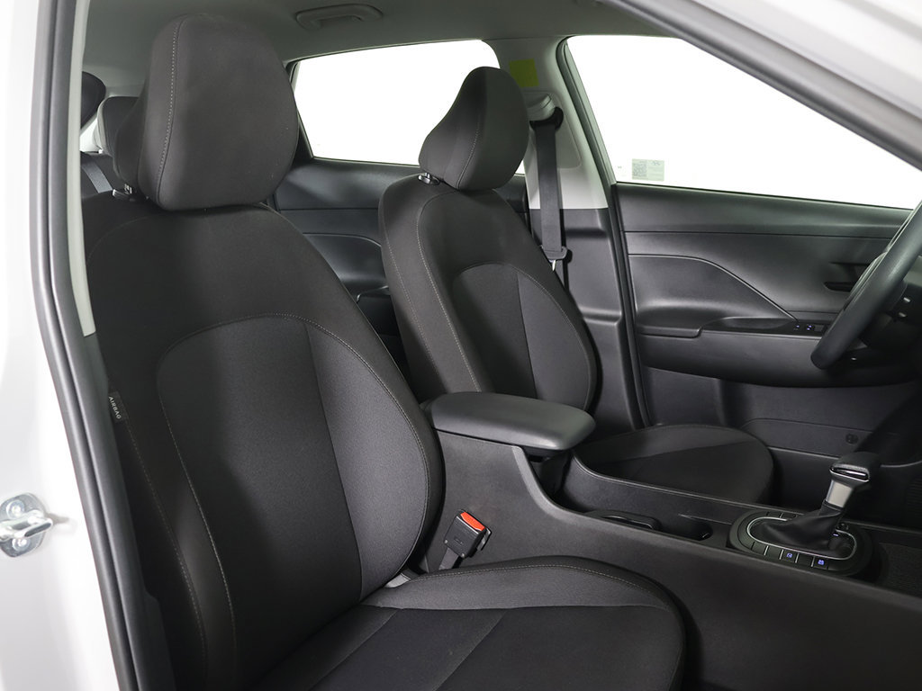 Certified 2025 Hyundai Kona SE FWD image 24