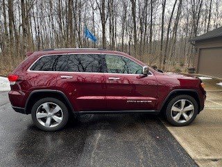 Used 2016 Jeep Grand Cherokee Limited w/ Luxury Group II image 37