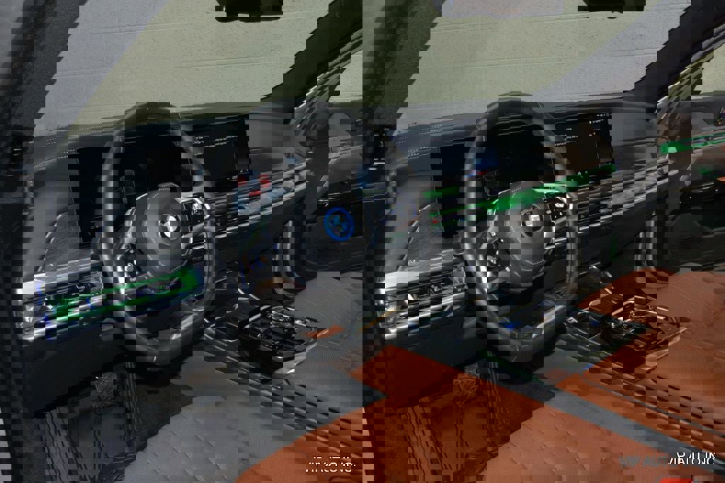 Used 2024 BMW i7 eDrive50 image 11