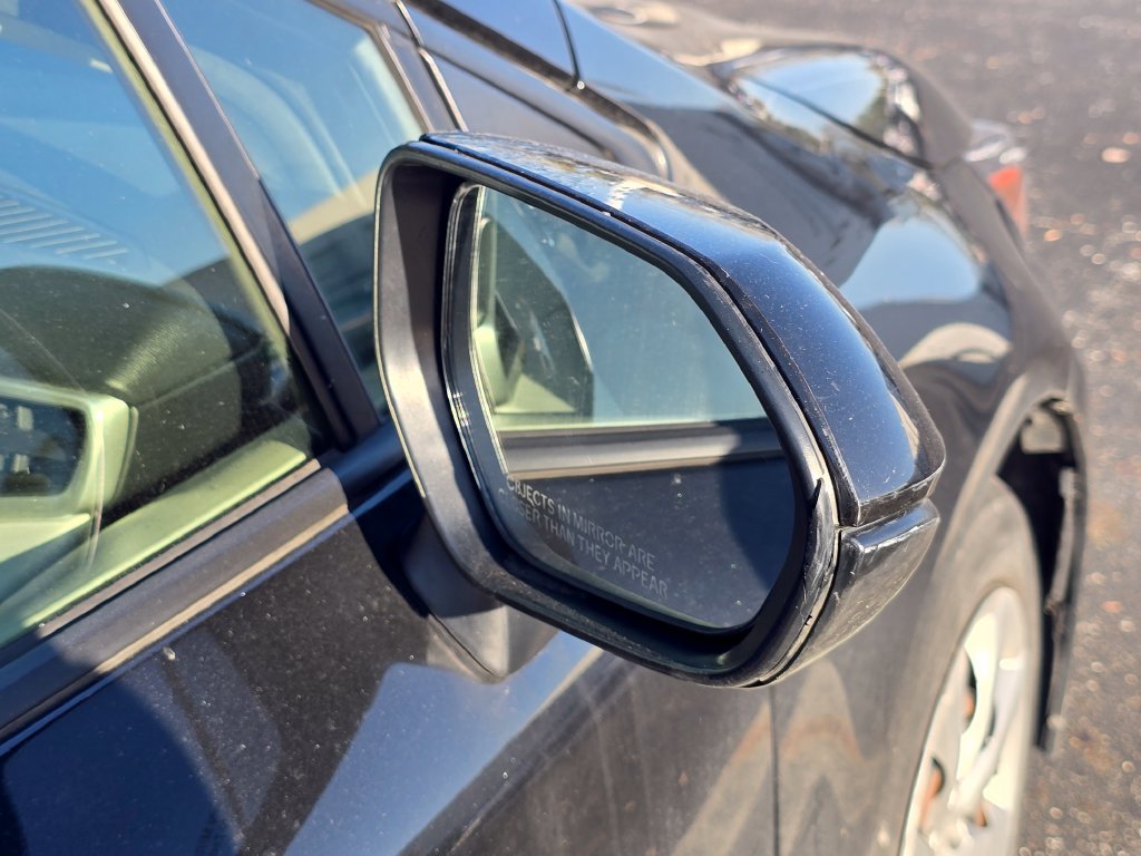 Used 2020 Toyota Corolla LE FWD image 18