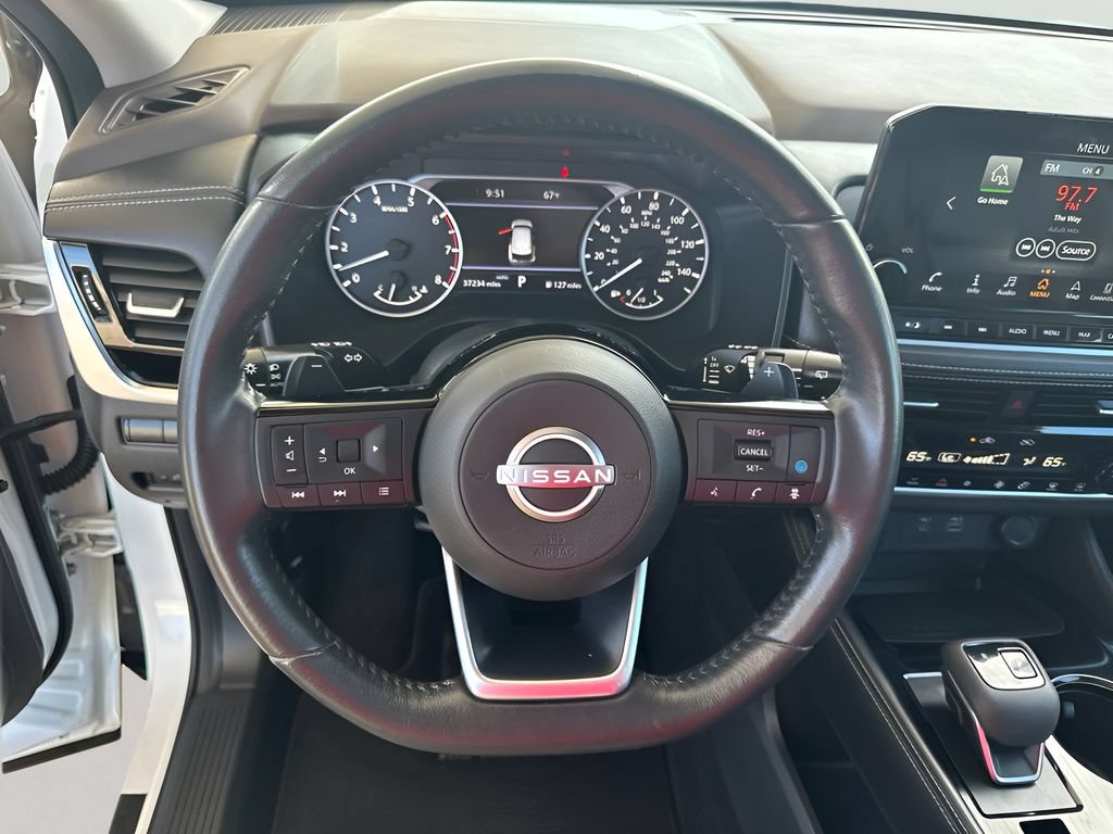 Used 2023 Nissan Rogue SL AWD/4WD image 18