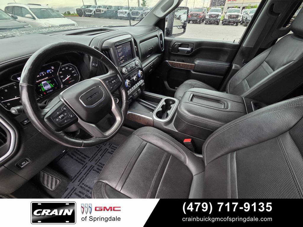 Used 2021 GMC Sierra 2500 Denali w/ Denali Black Diamond Edition AWD/4WD image 9