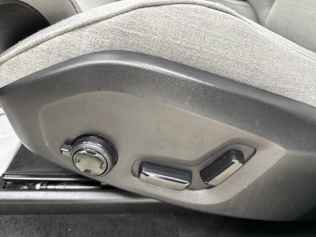 Used 2020 Volvo XC90 T6 Inscription w/ Protection Package Premier image 27