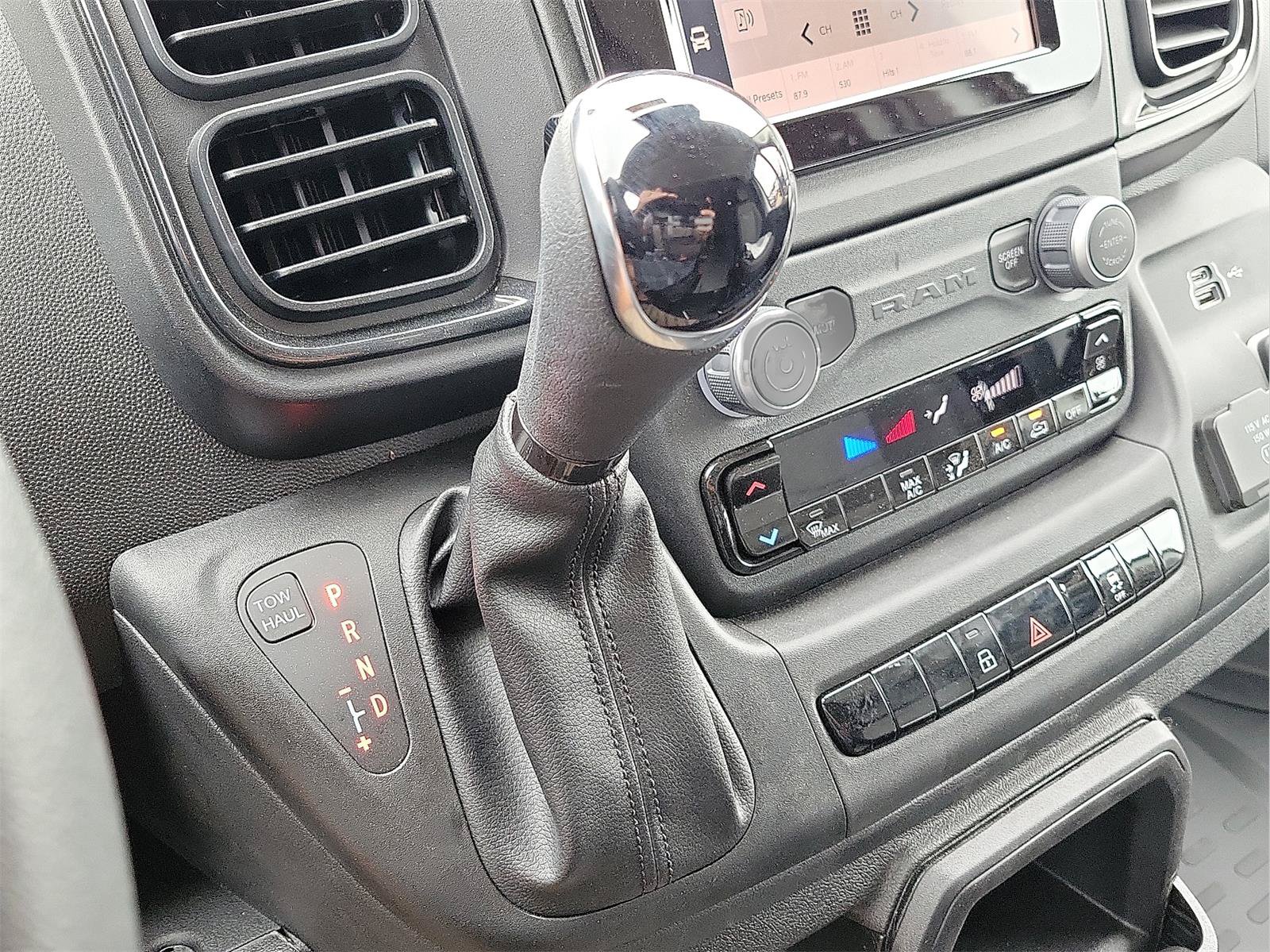 New 2024 RAM ProMaster 3500 w/ Power Group FWD image 10
