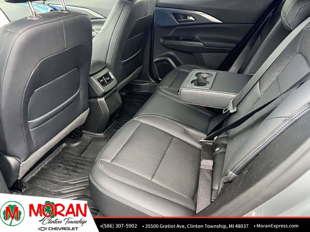 Used 2024 Chevrolet Equinox EV LT FWD image 13