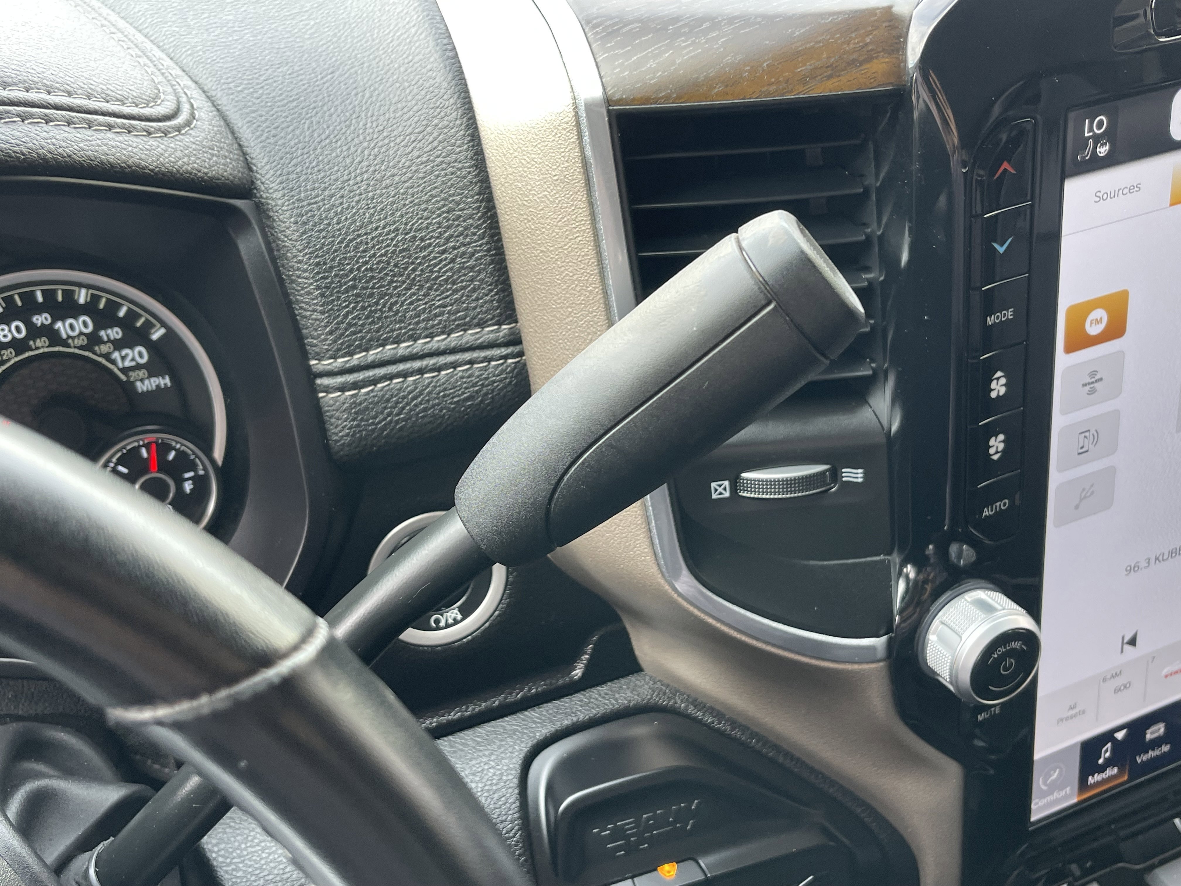 Used 2024 RAM 2500 Laramie AWD/4WD image 41
