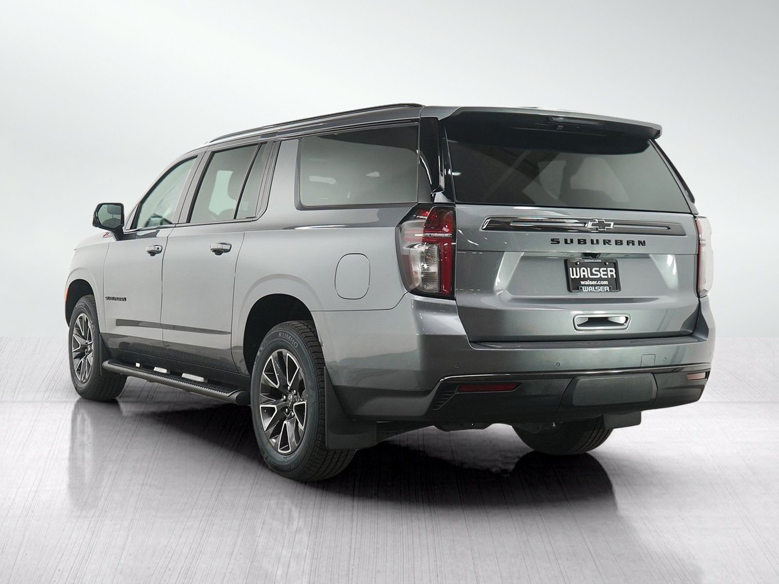 Used 2021 Chevrolet Suburban Z71 w/ Z71 Off-Road Package AWD/4WD image 3