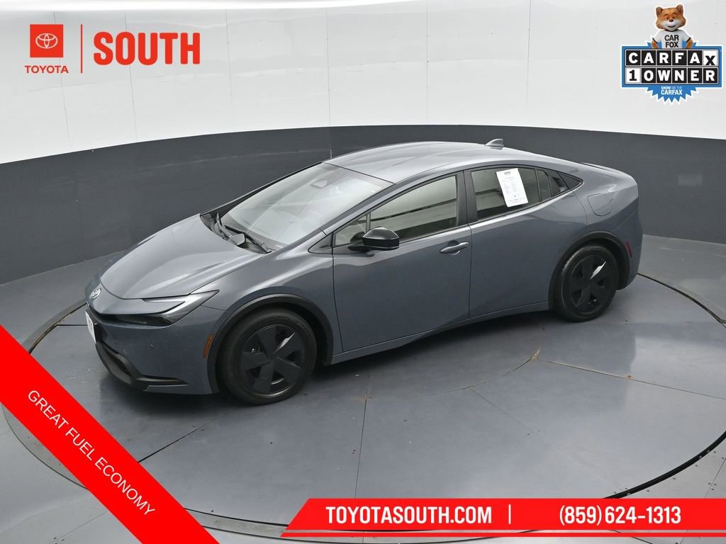 Used 2025 Toyota Prius LE FWD image 51