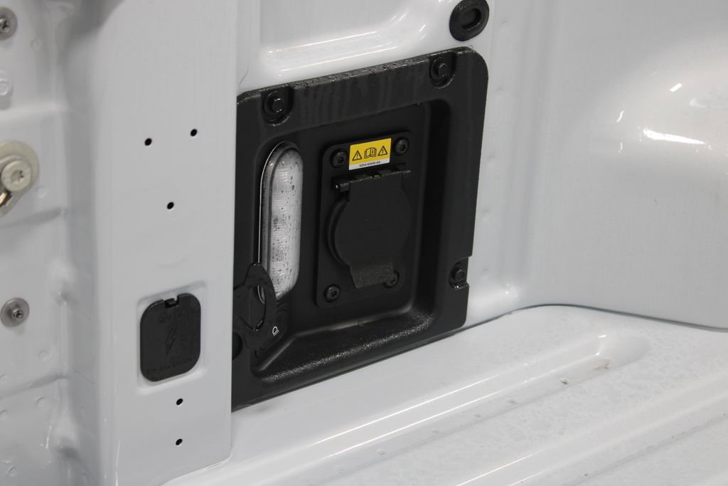 New 2025 Ford Maverick XLT w/ XLT Luxury Package image 18