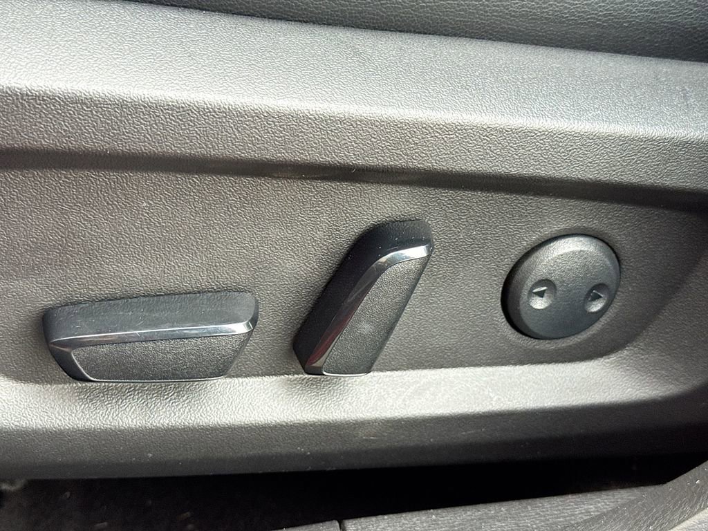 Used 2023 Mitsubishi Outlander SEL image 26