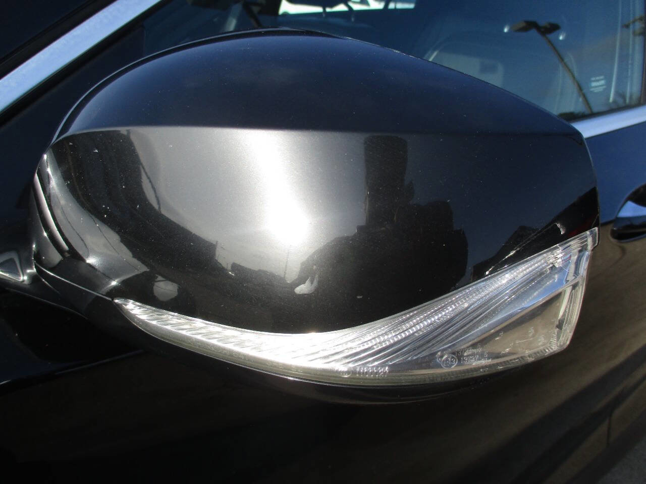 Used 2018 INFINITI QX30 AWD image 10