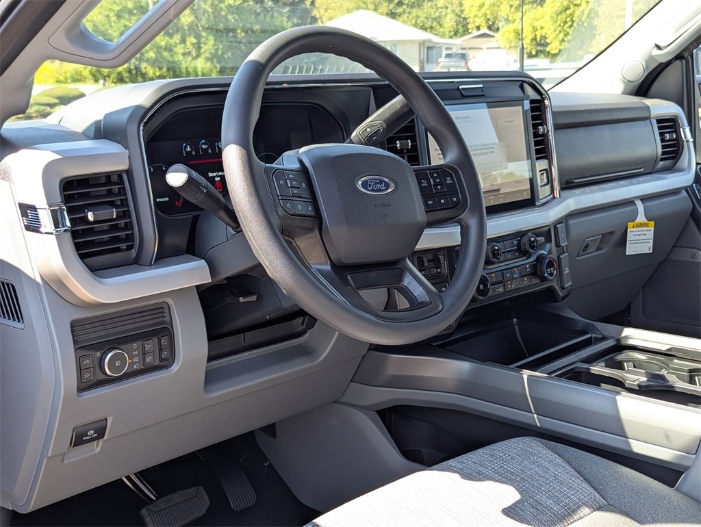 New 2026 Ford F250 XLT image 5
