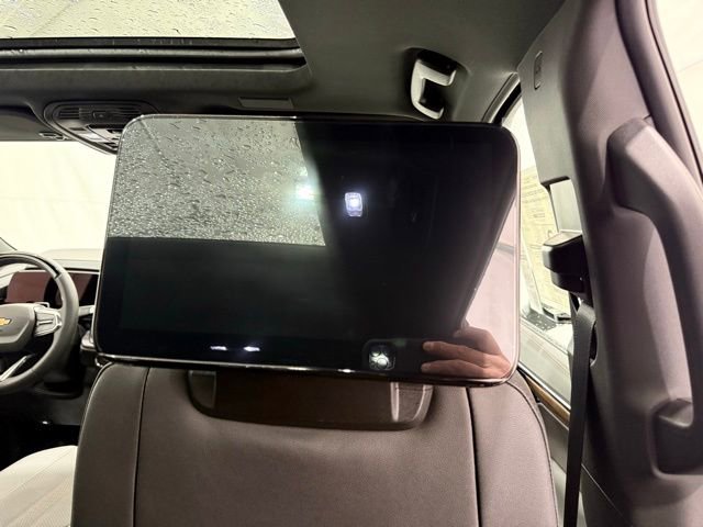 New 2026 Chevrolet Suburban High Country AWD/4WD image 33