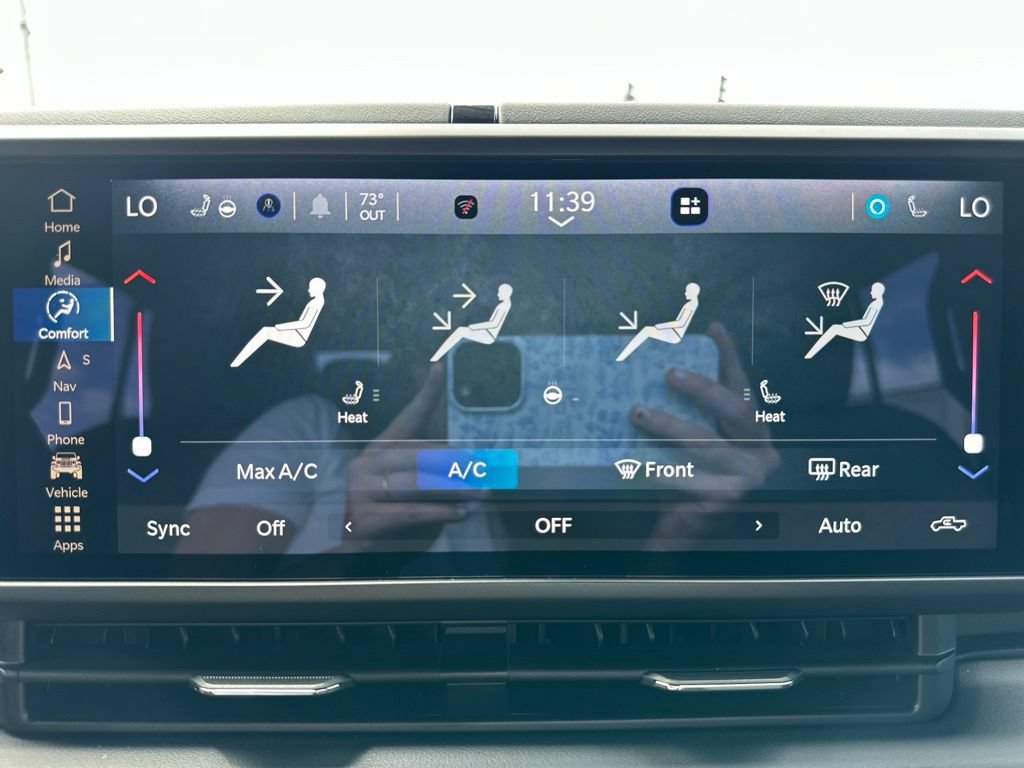 Used 2025 Jeep Gladiator Mojave AWD/4WD image 33