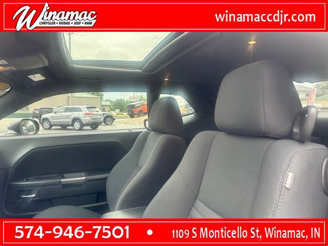 Used 2014 Dodge Challenger R/T RWD image 15