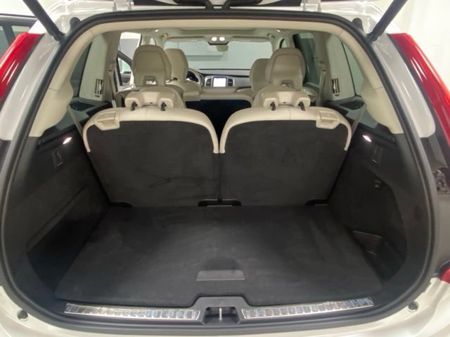 Used 2025 Volvo XC90 T8 Core w/ Climate Package AWD/4WD image 9