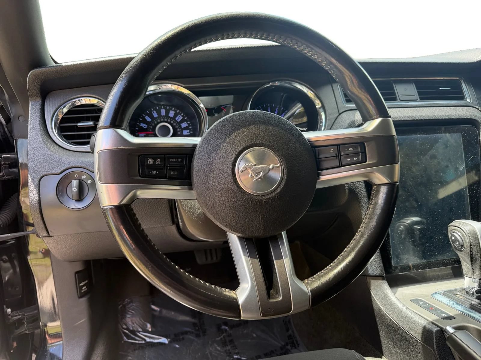 Used 2014 Ford Mustang Convertible RWD image 11