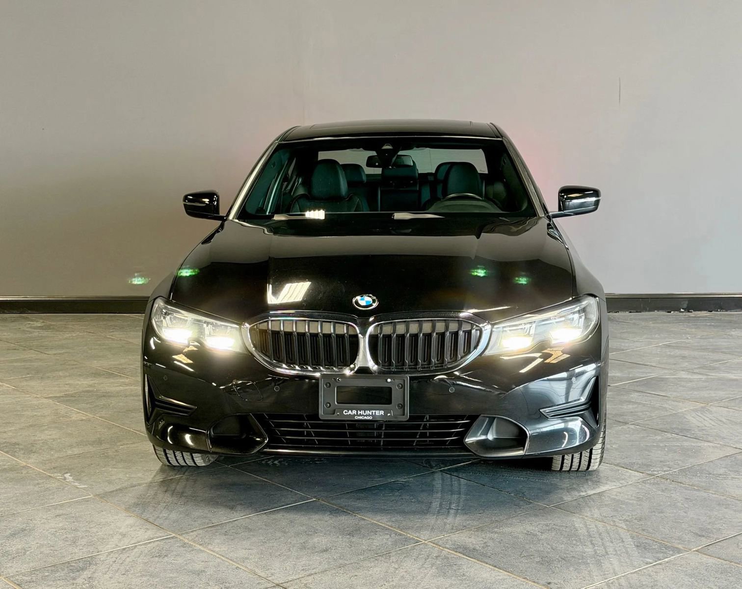 Used 2019 BMW 330i xDrive Sedan w/ Driving Assistance Package AWD/4WD image 2